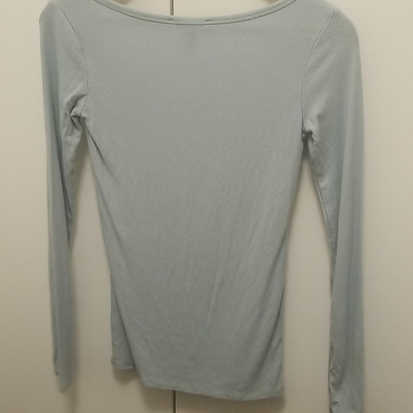 Top - Picture 2 of 3